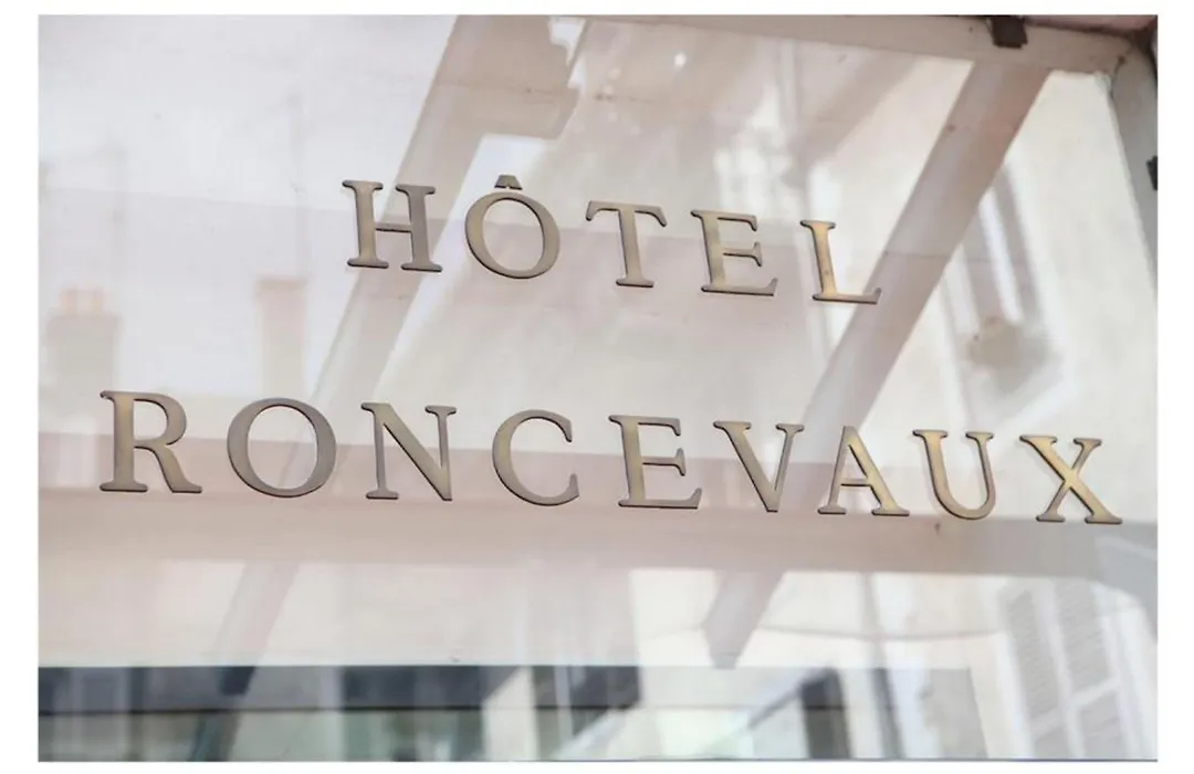 Hotel Le Roncevaux-1
